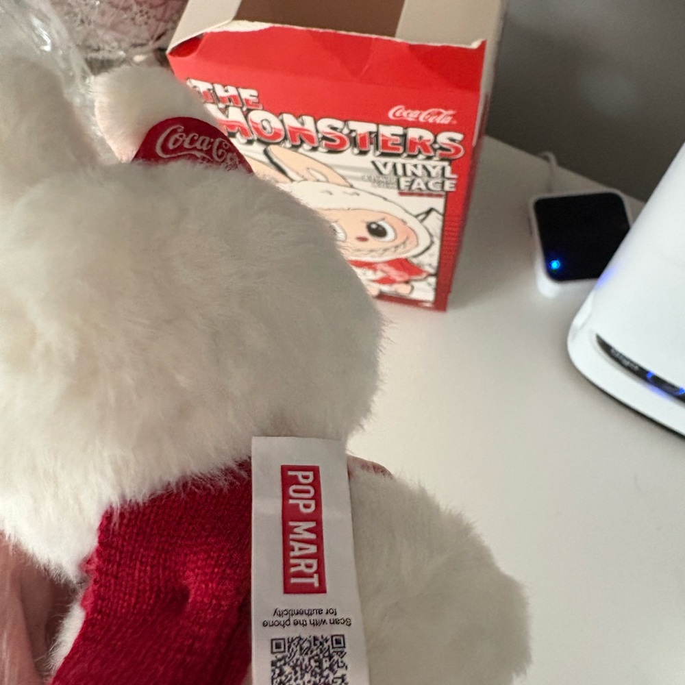 ♥️Coca-Cola Labubu Happy Factor♥️ - Picture 7 of 11